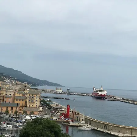 Cosy 2p & 1 Child Bastia (Corsica)